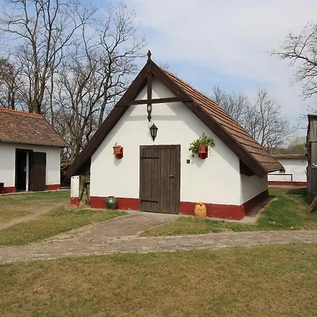 Guest house Dechy Vendeghaz Lajosmizse